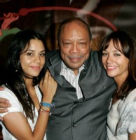 Kidada Jones with father and sister