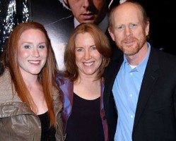 Paige Howard with her parents: Cheryl Alley(Mother), Ron Howard(Father)