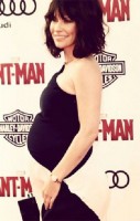 Pregnant Evangeline Lilly
