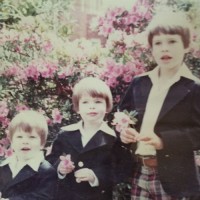 Scott Foley childhood: with brothers- Chris Foley & Sean Foley