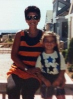Abbi Jacobson childhood- with Mom Susan Mehr