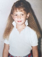 Amanda Righetti childhood