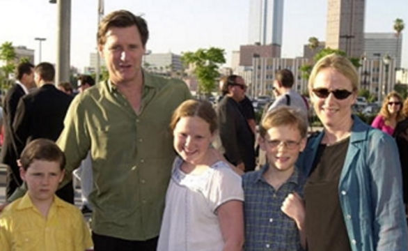 Bill Pullman Family: wife Tamara Hurwitz & Children