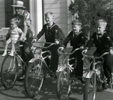 Crosby brothers & Dad Bing Crosby