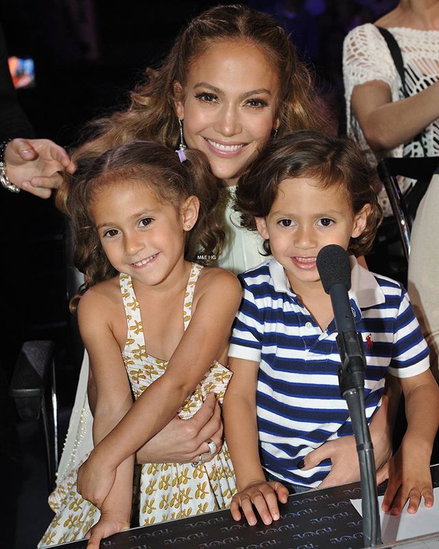 Emme and Maximilian Muniz with mom Jennifer Lopez