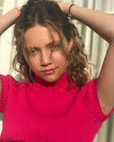 Iris Apatow