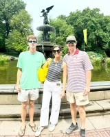 Kaitlan Collins with her brothers