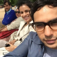 Kunal Nayyar Family: Rakesh Nayyar(Dad), Heita Nayyar(Mother), Neha Kapur(Wife)