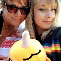 Lili Reinhart with her mother