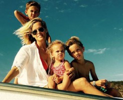 Oliver Hudson Family: Wife Erin Bartlett & children