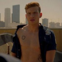 Oliver Stark shirtless