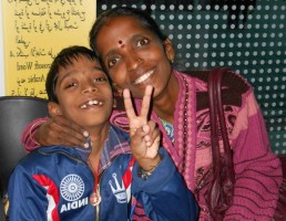 Rameshbabu Praggnanandhaa with Mother