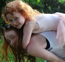 Sadie Sink with her sister Jacey