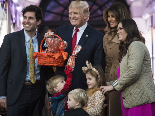 sarah-sanders-family-with-donald-trump-melania-trump.jpg