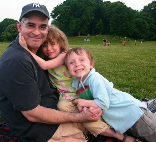 Sophia Lillis (& Jake) with stepfather Christopher Mellevold