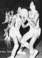 Stedman Graham playing basketball