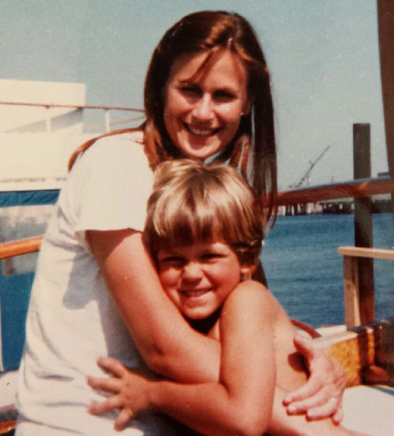 Steve Howey with his mom Carla