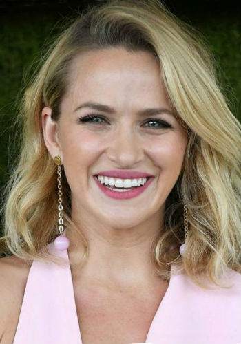 Shantel VanSanten Latest Celebrity Haircut